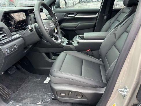 New 2026 GMC Terrain Elevation w/ Elevation Premium Package image 8