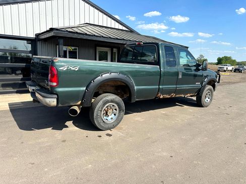 Used 2003 Ford F250 XLT image 11