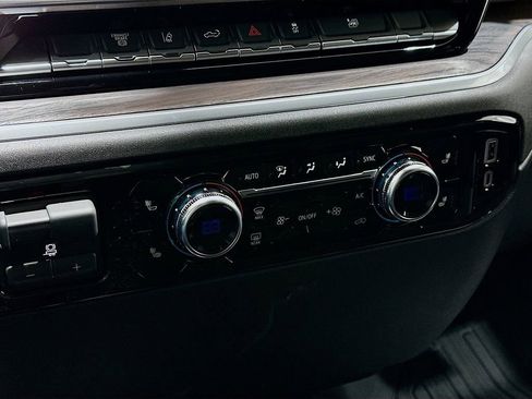 New 2026 GMC Sierra 3500 SLT image 16