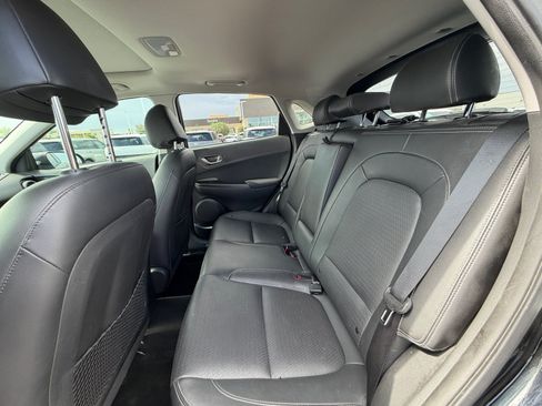 Used 2021 Hyundai Kona Limited FWD image 17