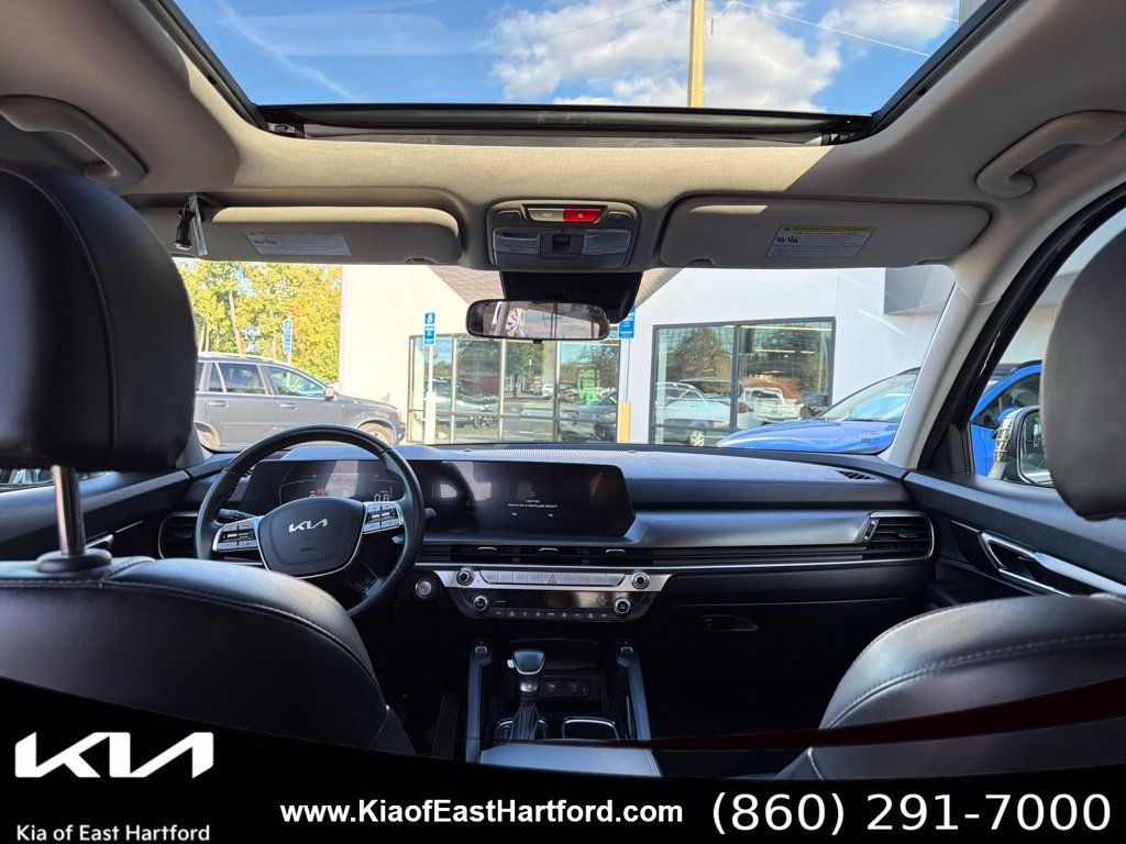 Certified 2024 Kia Telluride S w/ S Sunroof Package AWD/4WD image 21