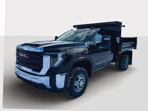 New 2026 GMC Sierra 3500 Pro w/ Convenience Package image 2