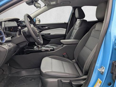 New 2026 Chevrolet Trax LT w/ LT Convenience Package image 4