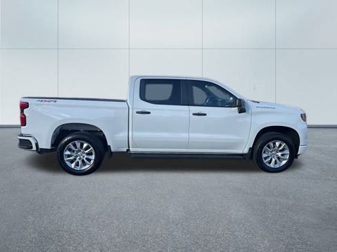 Used 2023 Chevrolet Silverado 1500 Custom image 7