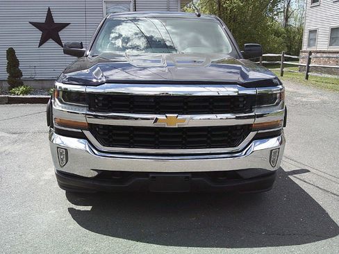 Used 2017 Chevrolet Silverado 1500 LT w/ All Star Edition AWD/4WD image 3