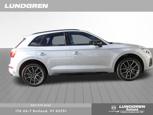 Used 2023 Audi SQ5 Premium Plus w/ Premium Plus Package image 2