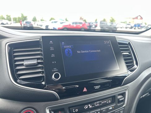 Certified 2023 Honda Ridgeline Sport image 18