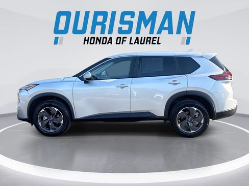 Used 2025 Nissan Rogue SV AWD/4WD image 5