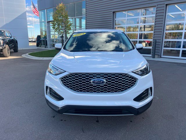 Used 2024 Ford Edge SEL w/ Convenience Package AWD/4WD image 2