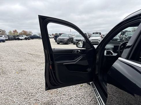 Used 2024 BMW X5 xDrive40i AWD/4WD image 23