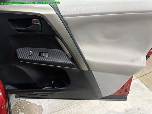 Used 2013 Toyota RAV4 LE AWD/4WD image 26