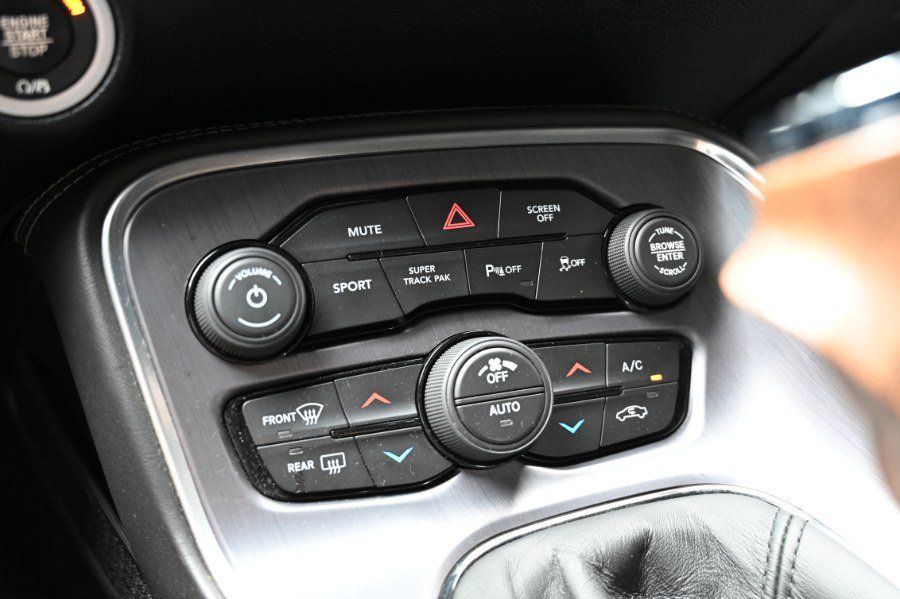Used 2017 Dodge Challenger R/T Scat Pack RWD image 30