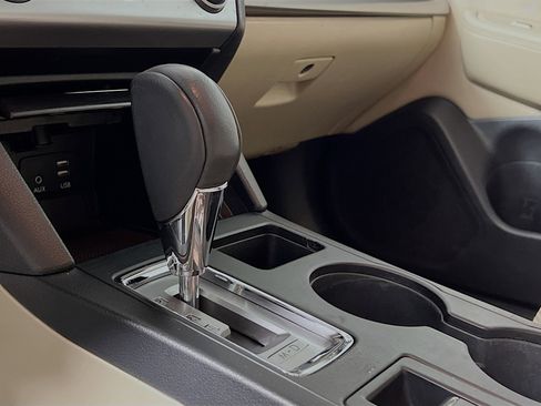 Used 2016 Subaru Outback 2.5i Premium image 24