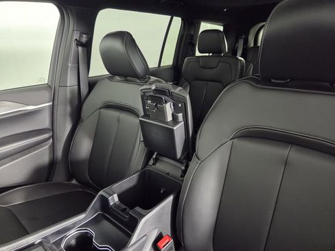 New 2026 Jeep Grand Cherokee L Limited w/ Limited Altitude Package RWD image 16