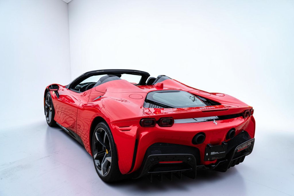 Certified 2022 Ferrari SF90 Spider AWD/4WD image 26