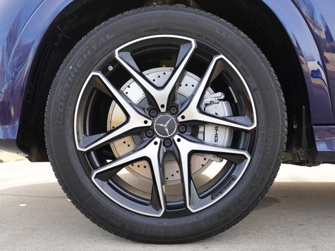 New 2026 Mercedes-Benz GLE 53 AMG 4MATIC Coupe image 17