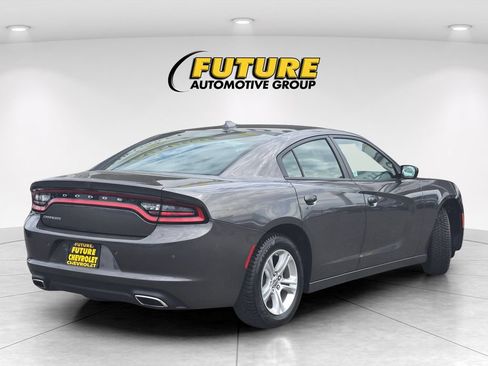 Used 2023 Dodge Charger SXT RWD image 4