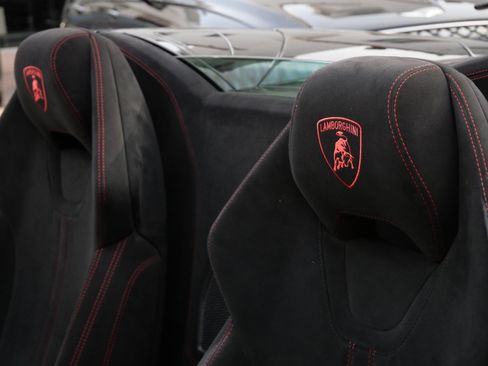 Used 2018 Lamborghini Huracan Performante image 26