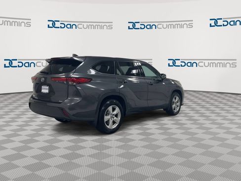 Used 2020 Toyota Highlander L AWD/4WD image 8