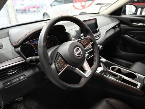 Used 2025 Nissan Altima 2.5 SR image 21