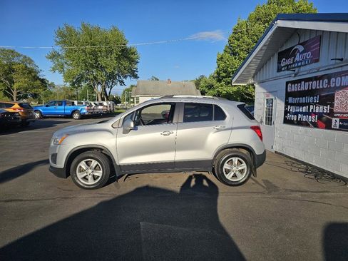 Used 2016 Chevrolet Trax LT w/ LT Convenience Package AWD/4WD image 6