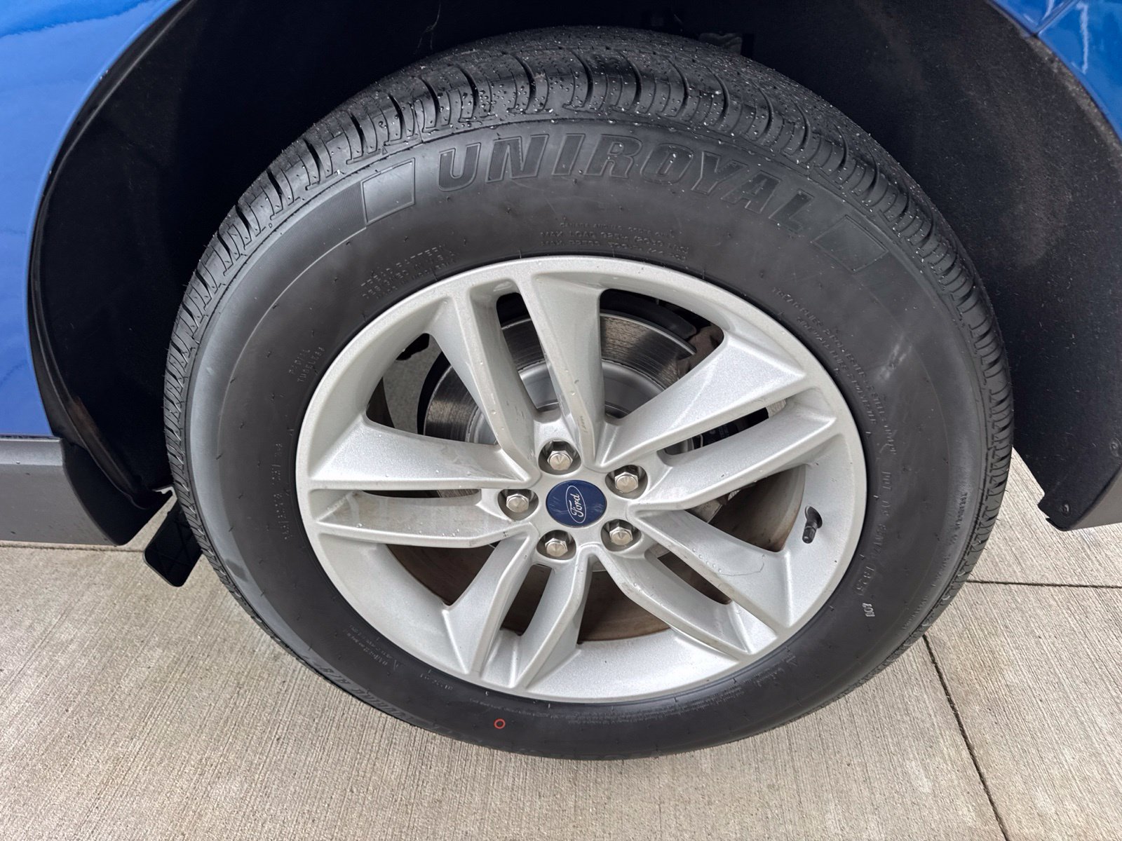 Used 2018 Ford Edge SEL w/ Equipment Group 201A AWD/4WD image 16