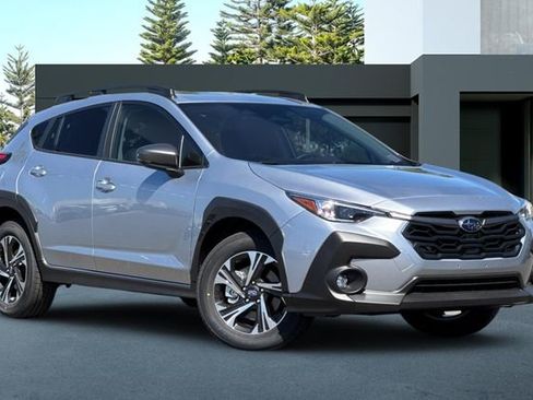 New 2025 Subaru Crosstrek 2.0i Premium image 2