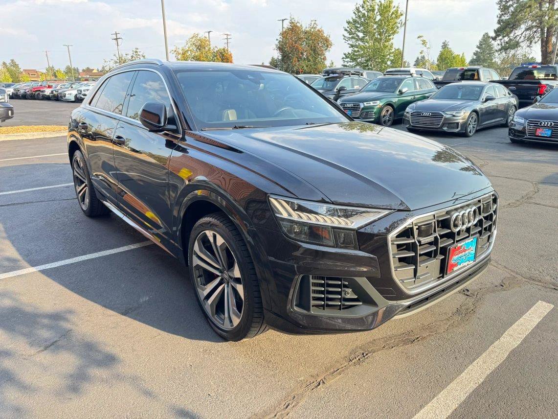 Used 2019 Audi Q8 Premium Plus w/ Premium Plus AWD/4WD image 7