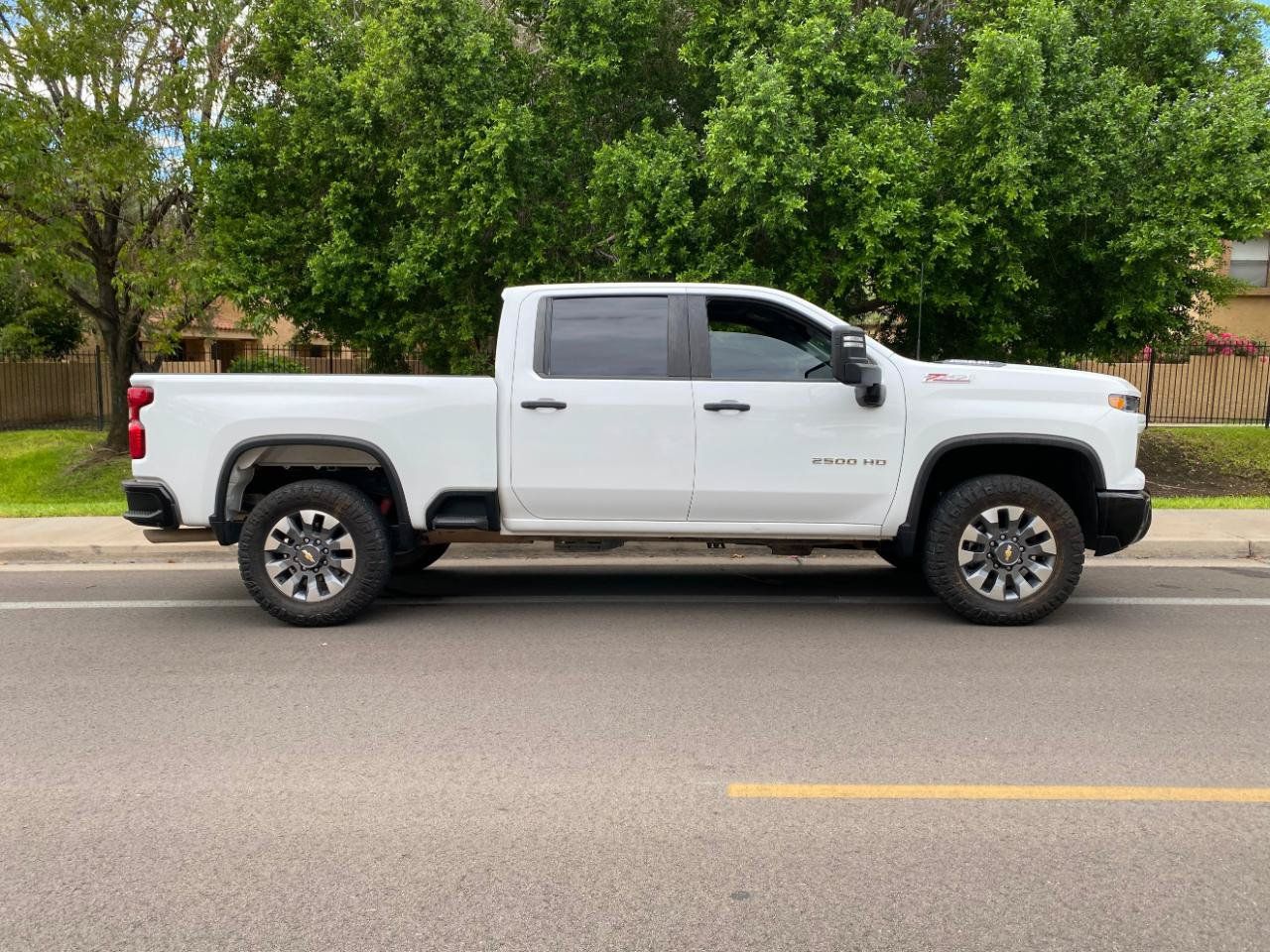 Used 2024 Chevrolet Silverado 2500 Custom w/ Custom Value Package AWD/4WD image 4