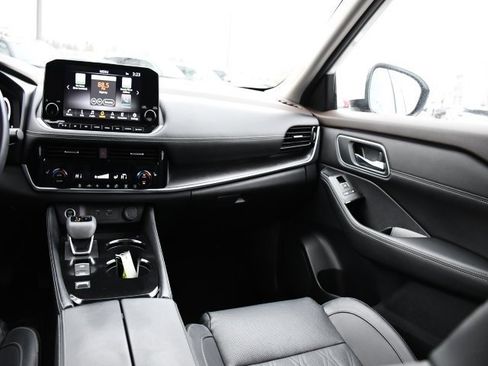 Used 2023 Nissan Rogue Platinum image 20