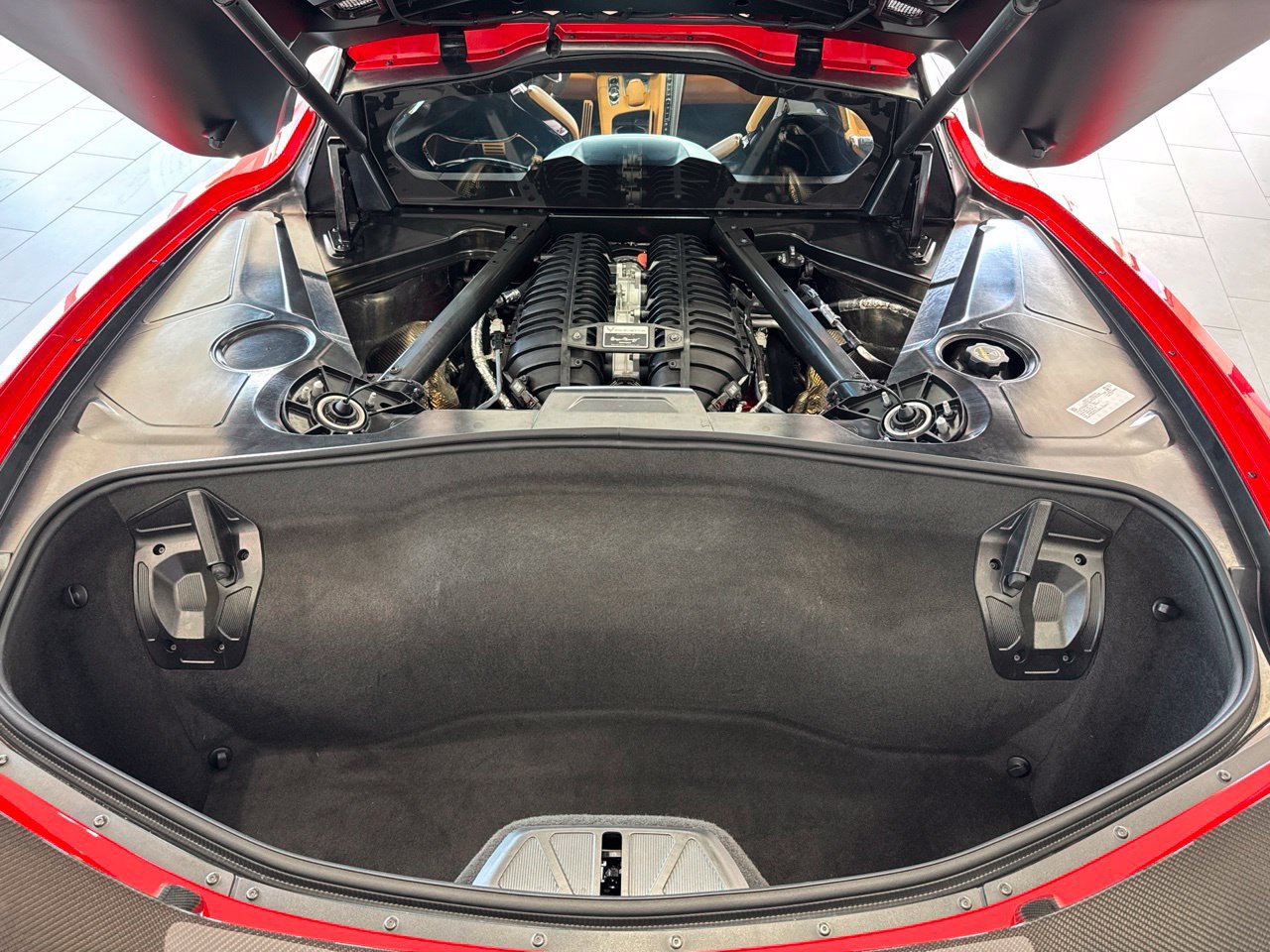 Used 2025 Chevrolet Corvette Z06 RWD image 9