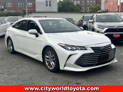Used 2022 Toyota Avalon XLE w/ Moonroof Package