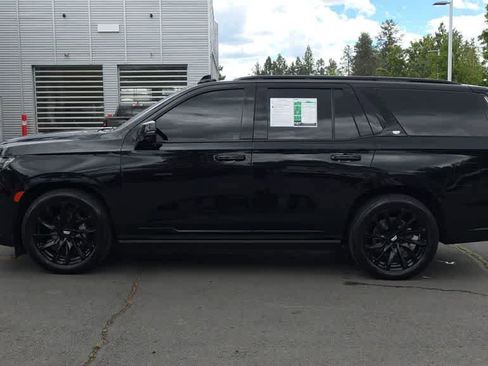 Used 2022 Cadillac Escalade Sport w/ Touring Package AWD/4WD image 5