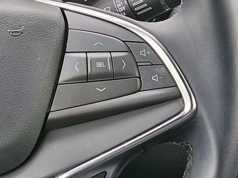 Used 2025 Cadillac XT5 Luxury w/ LPO, Floor Liner Package image 12