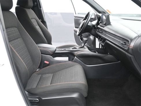 Certified 2025 Honda HR-V Sport image 16