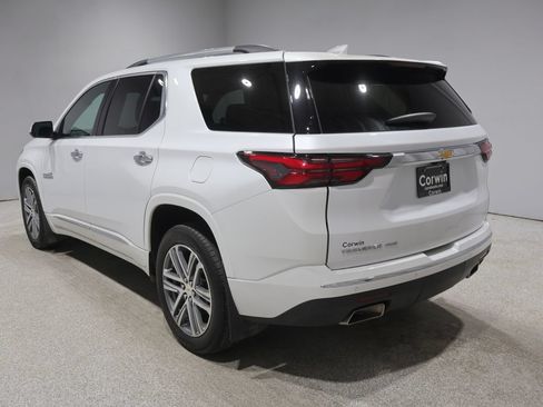 Used 2023 Chevrolet Traverse High Country AWD/4WD image 5
