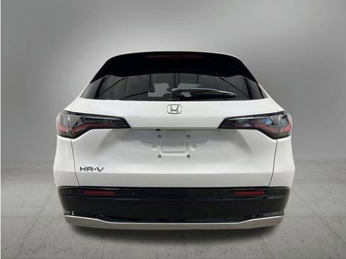 New 2026 Honda HR-V EX-L image 4