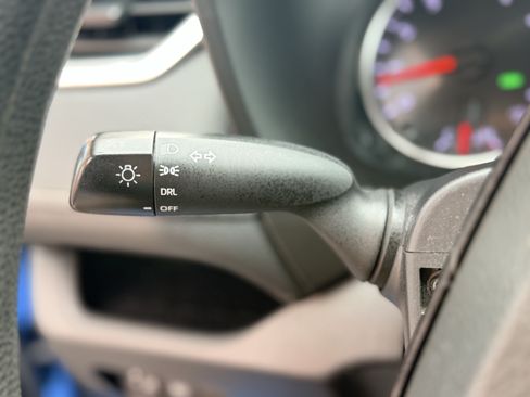 Used 2019 Toyota RAV4 LE w/ All Weather Liner Package AWD/4WD image 27