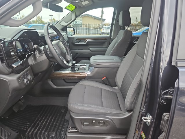 Used 2023 Chevrolet Silverado 1500 RST w/ Convenience Package II AWD/4WD image 10