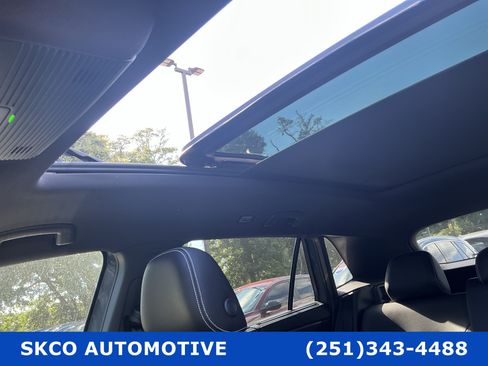 Used 2025 Volkswagen Atlas Cross Sport SE AWD/4WD image 26