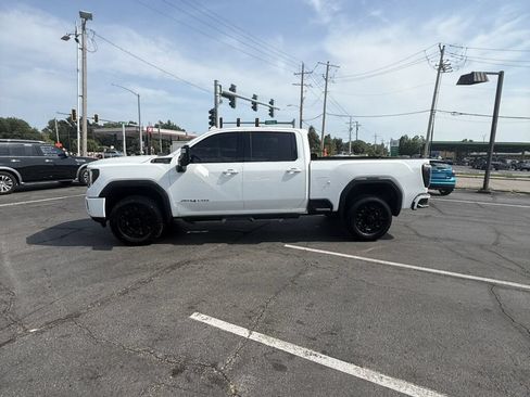 Used 2022 GMC Sierra 2500 AT4 AWD/4WD image 12