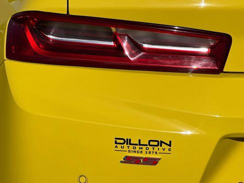 Used 2016 Chevrolet Camaro SS RWD image 23