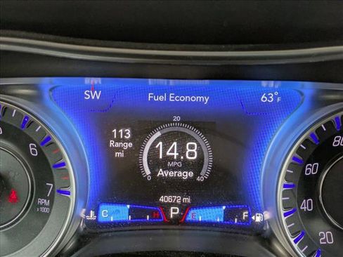 Used 2020 Chrysler 300 Touring image 12