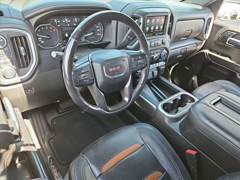 Used 2021 GMC Sierra 1500 AT4 w/ AT4 Preferred Package AWD/4WD image 9