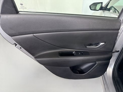 Used 2023 Hyundai Elantra SEL w/ Preferred Accessory Package image 26