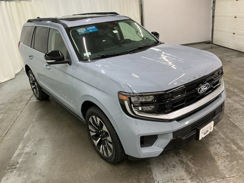 New 2027 Ford Expedition Platinum w/ Driver's Package AWD/4WD image 10