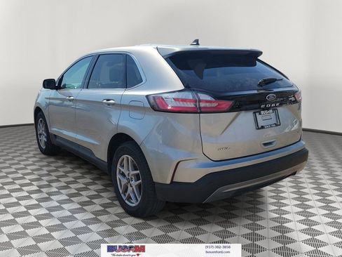Used 2023 Ford Edge SEL AWD/4WD image 3