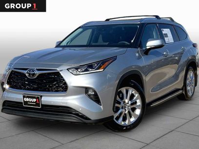 Used 2025 Toyota Highlander Limited