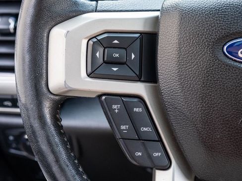 Used 2019 Ford F250 Lariat w/ Lariat Ultimate Package AWD/4WD image 26