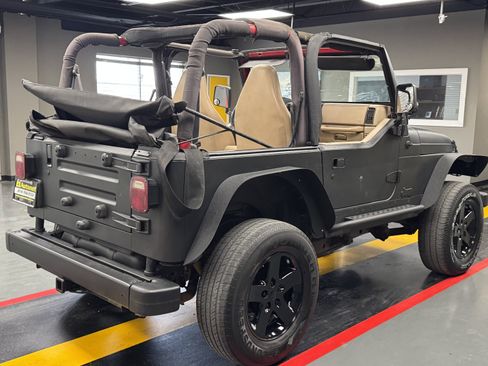 Used 2001 Jeep Wrangler SE image 5